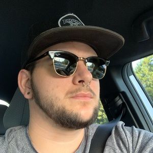 Meet your Posher, Christopher